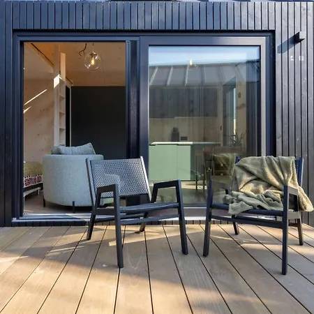 Tiny House With Wooden Deck In - Tuin Keet - 30