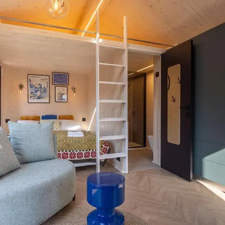 Tiny House With Wooden Deck In - Tuin Keet - 30 Casa vacanze *