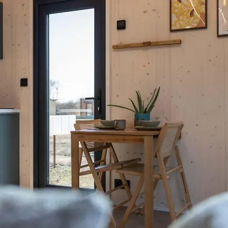 Tiny House With Wooden Deck In - Tuin Keet - 30 펜션 Oud Ade